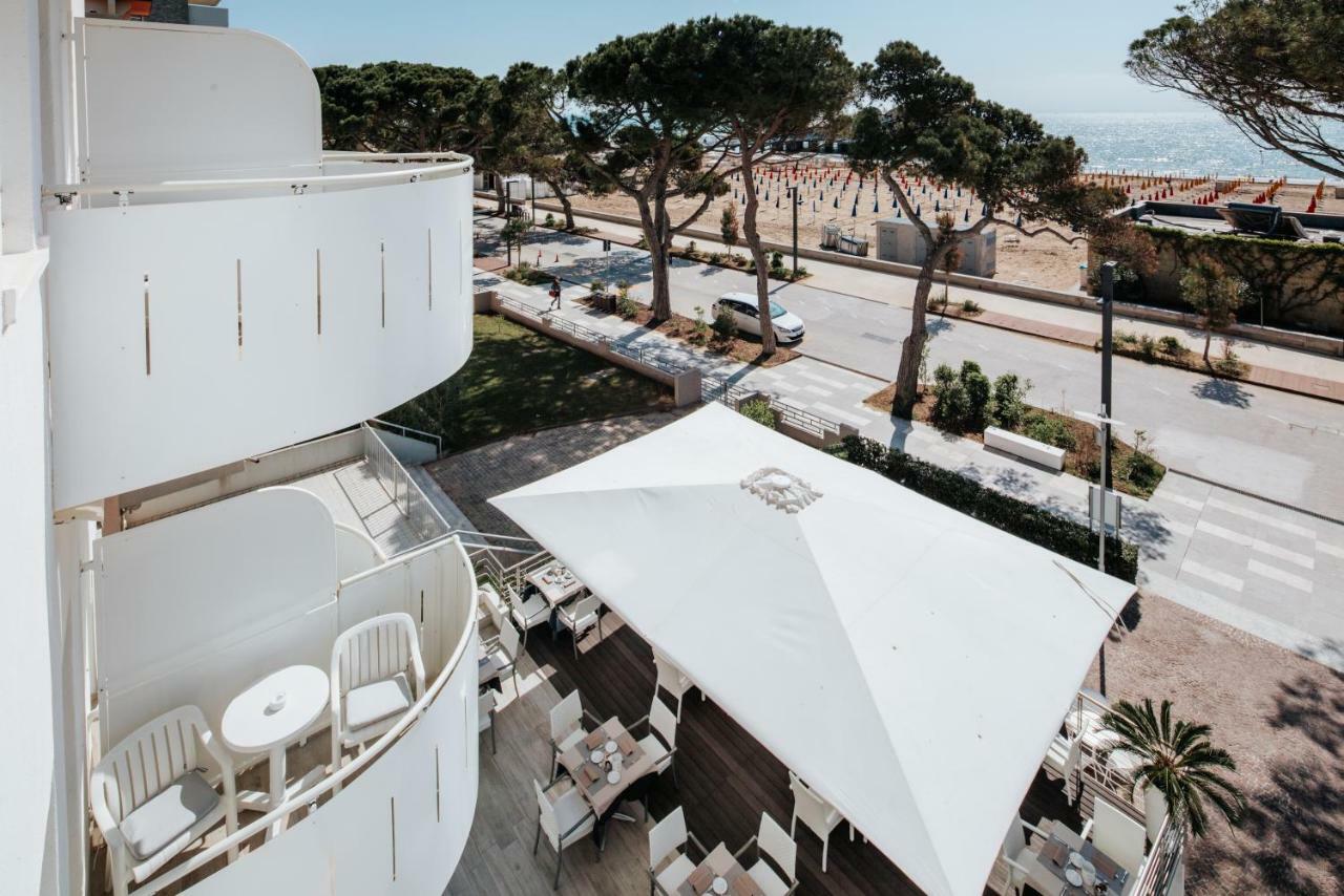 Hotel Luna Lignano Sabbiadoro Exterior foto